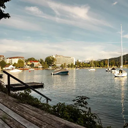 Apartment Z_woerthersee-apartment Mit Privatem Seezugang